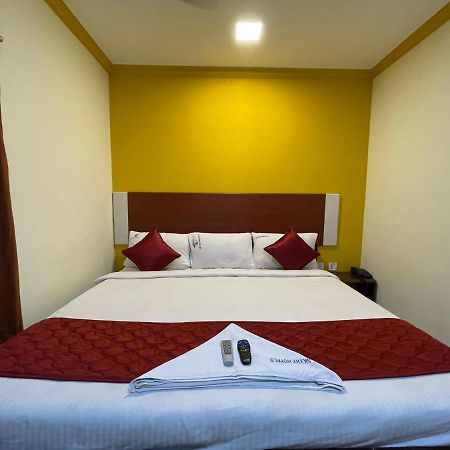 Skyry Hotels Adyar 첸나이 외부 사진